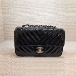 Chanel Mini Chervon Patent Flap Bag A69900 Y10851 91498