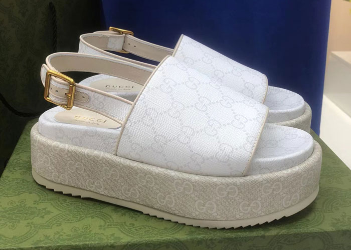 Gucci platform GG sandal Supreme 701153 96G60 9061 review image #1